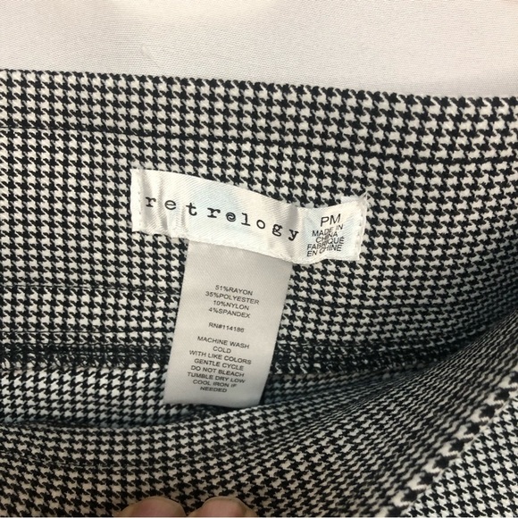 Retrology Women’s Petite Pull On Pant Houndstooth Wide Waist Tapered Silver Trim - Picture 5 of 8